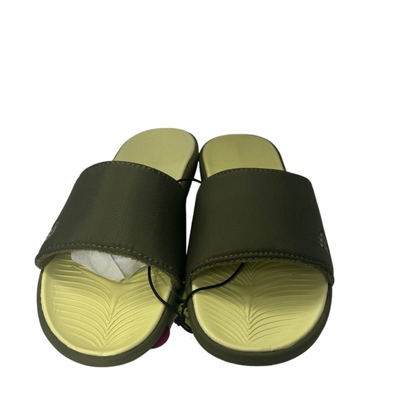 NWT All in Motion Green Slides 5 - Picture 1 of 5